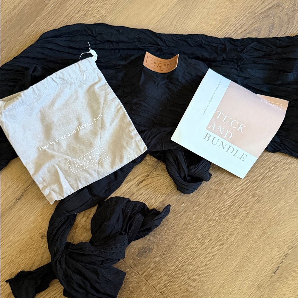 Black Tuck and Bundle Wrap with Storage Bag